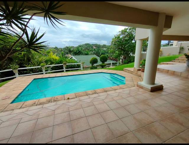 4 BEDROOM HOUSE FOR SALE IN SALT ROCK